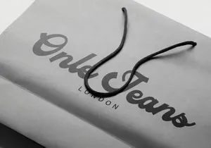 Nostalgia Riviera | Handwritten Bold Script