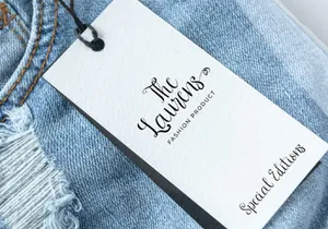 Jerhiyof - Lovely Script Font