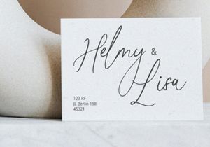 Flower Iceland Calligraphy Font