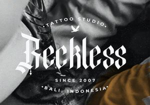 Denibas Sunset - Blackletter Font