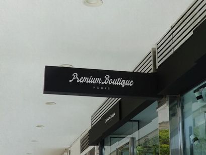 Fardiale | Vintage Script