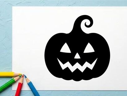 Jack-o'-Lantern de calabaza de Halloween con rostro tallado para decoración otoñal