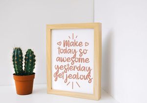 Cinta Suci - Fancy Display Font