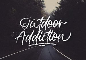 Blackwell - Textured Brush Font