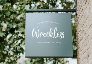 Britany Queens - Handwritten Font