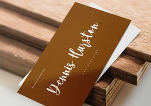 Anghine Darma - Modern Script Font