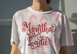 Monitha - Script Font