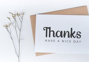 Hazelnuts - Handwritten Font