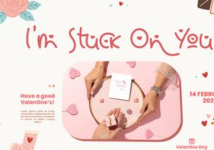 Presents - Romantic Display Font
