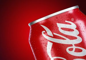 355ml Soda Can Mockup 06