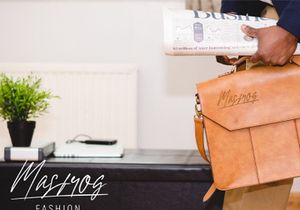 Hollywise - Signature Script Font