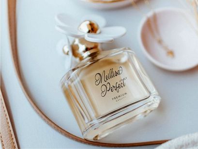 Hauliot Roisy | Handwritten Romantic Font