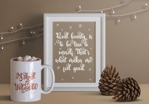 Monitha - Script Font