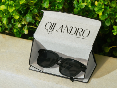 Angdiva | Display Serif Font