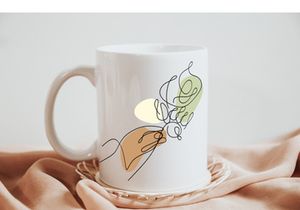 Flower Bouquet Shape Minimalist Line Art Drawing
