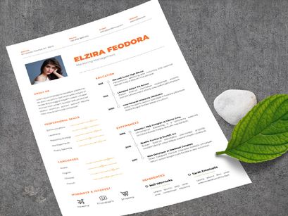 Minimalist CV Resume Template - Marketing Management