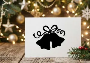 Silhouet hitam lonceng Natal dengan pita dekoratif terisolasi di latar belakang putih