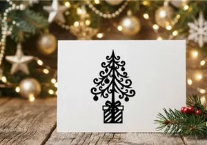 Icono de silueta negra de un árbol de Navidad decorativo con adornos en una caja de regalo.