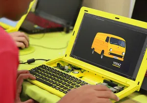 Free PSD Laptop Mockup