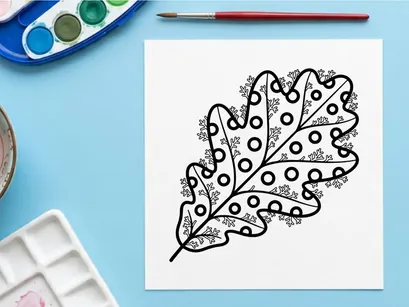 Ausmalbild Eiche für Kinder. Dekorative Herbstlaub-Liniengrafik für kreative Aktivitäten.