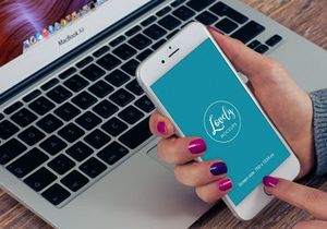 Mockup template: Woman With iPhone