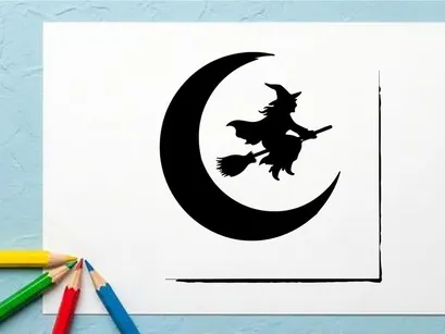 Schattenriss einer Hexe, die auf einem Besen über einen Sichelmond fliegt