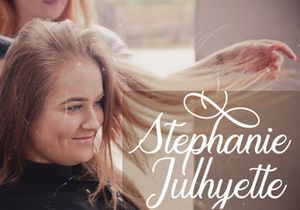 Regalhisa - Calligraphy Script Font