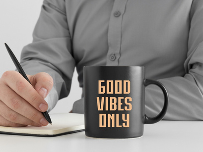 Great Trump - Classic Vintage Font