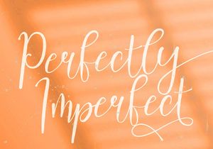 Aisbum Slashey - Modern Script Font