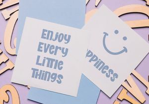 Pakuintho - Playful Display Font