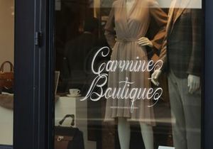 Howtaly | Elegant Vintage Script