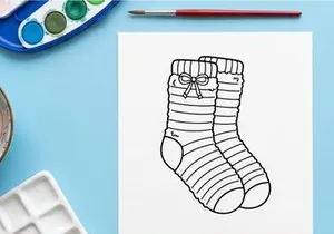 Süßes Cartoon-Weihnachts-Socke mit Schneeflockenmuster und festlicher Manschette für Weihnachtsdekoration