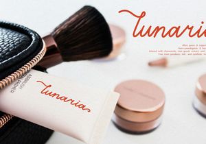 Marylona | Monoline Script font