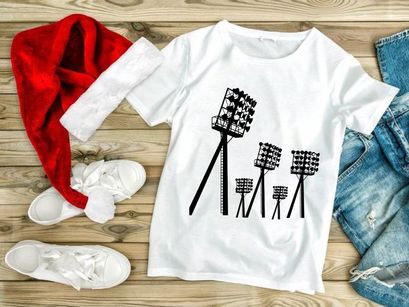 Floodlight towers with multiple lighting units installed